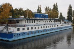 Botel Racek 3*
